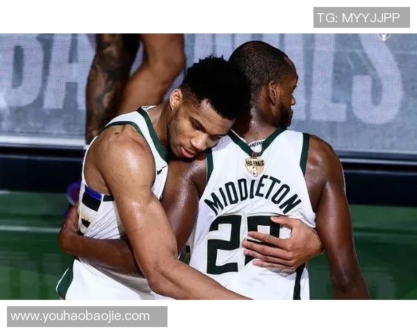 里弗斯盛赞米德尔顿称其将终身效力雄鹿场上场下皆堪称超级明星